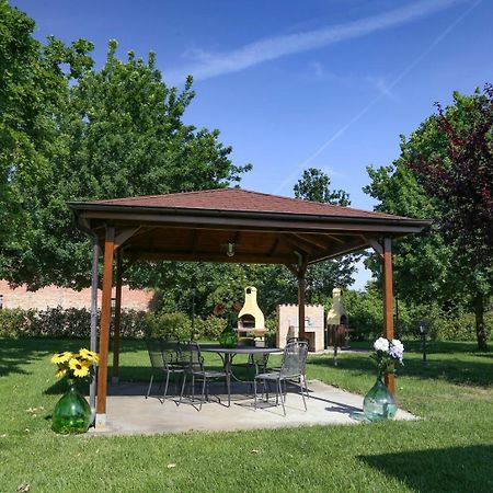 Agriturismo Il Brugnolo Scandiano Exterior foto